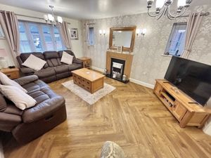 Lounge- click for photo gallery